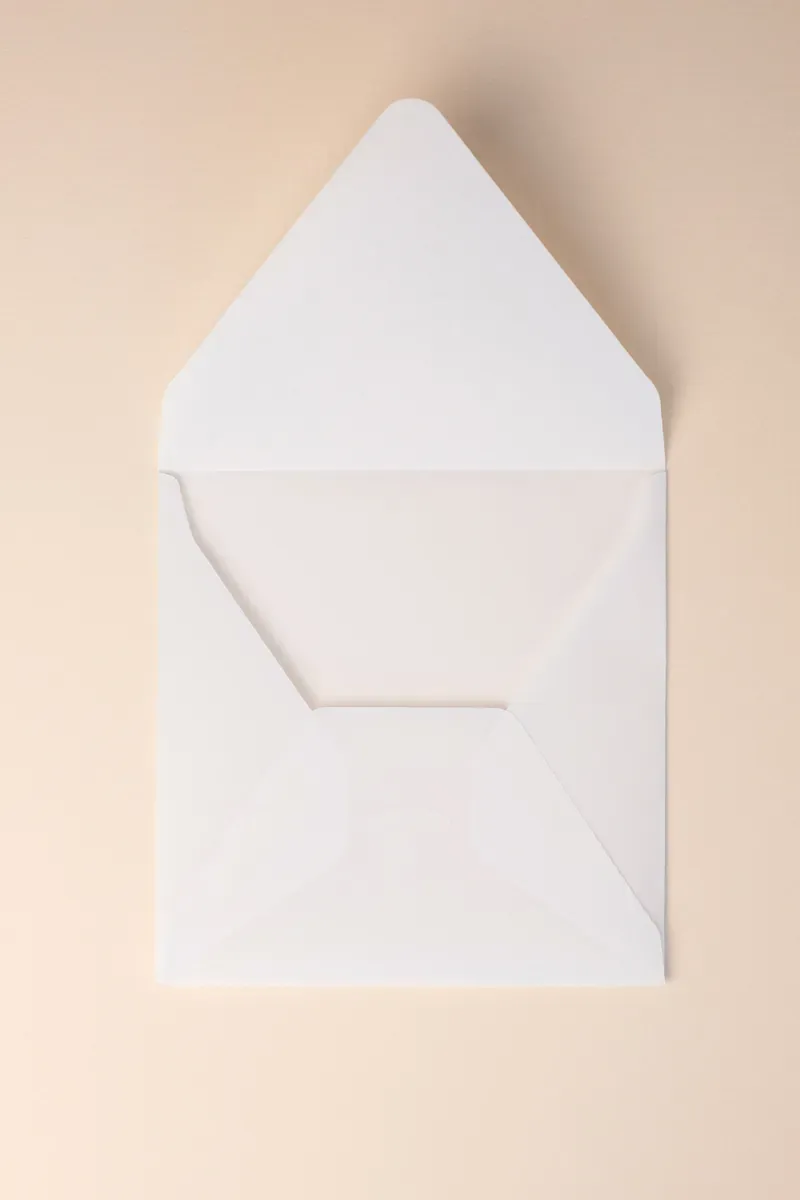 Busta Quadrata Punta V carta trasparente