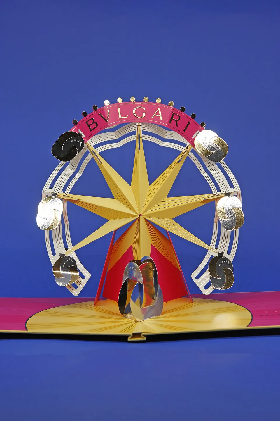 Bulgari #Omnialandia, la giostra Pop-Up
