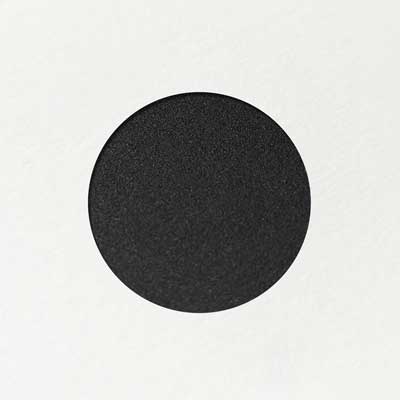 32 Black