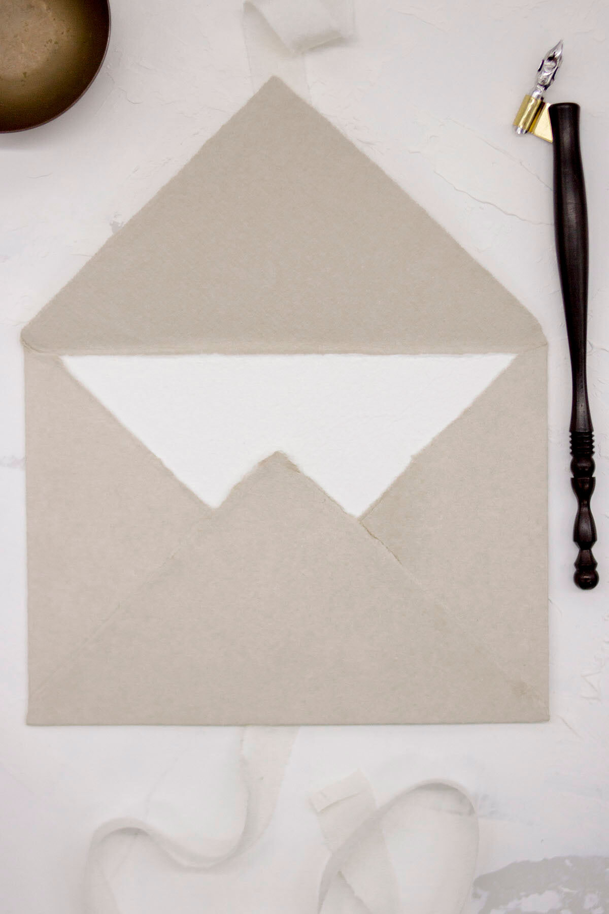 Busta Artigianale In Carta Cotone Tortora (pack Da 10)